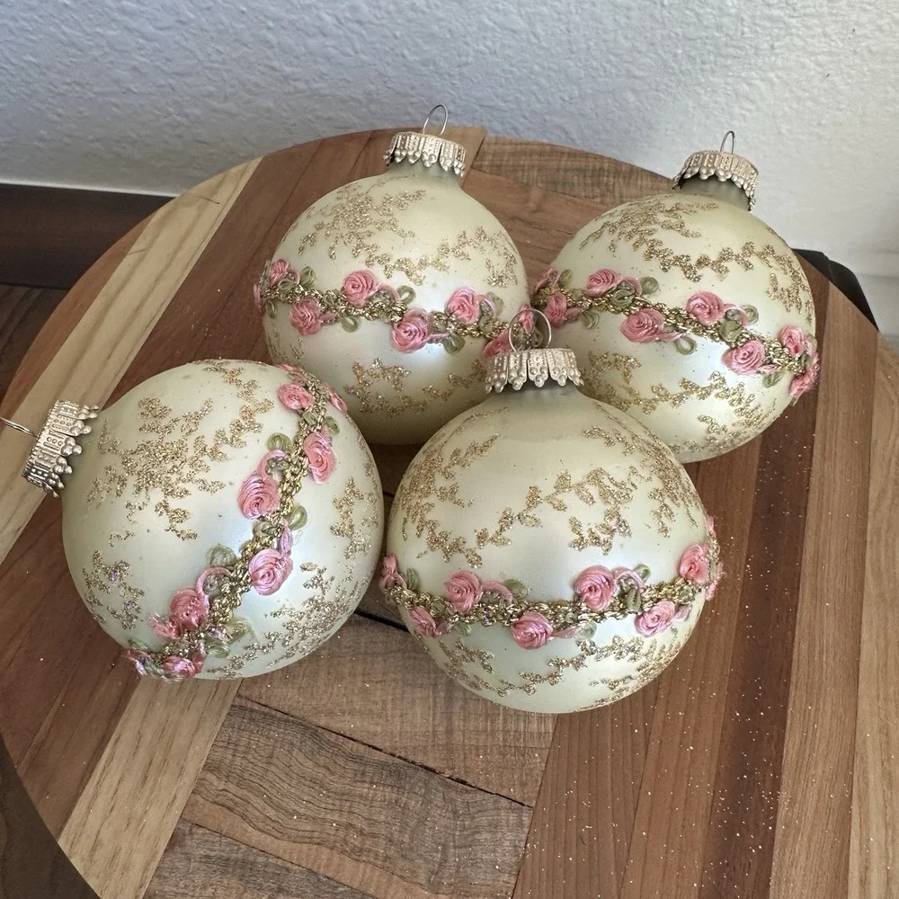VTG 4 Christmas Glass Ornaments 2.625 Inch Yellow Glitter Floral Ribbon Ball‎